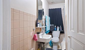 300 FRIEDENSBURG Rd, Reading, PA 19606