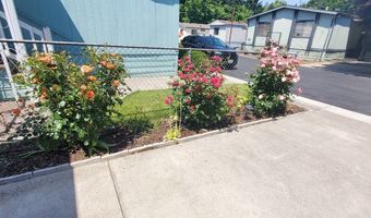 10550 SE 70th Ave 8, Milwaukie, OR 97222