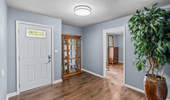 1304 S Adams Ave, Aurora, MO 65605
