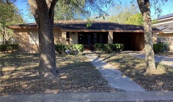 1704 Odilia St, Alice, TX 78332