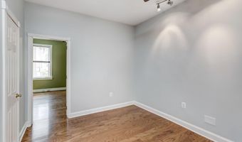 806 S CLINTON St, Baltimore, MD 21224