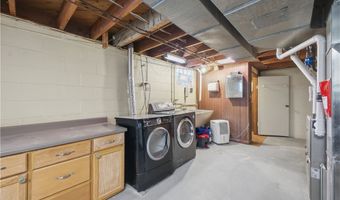 255 S Beverly Ave, Austintown, OH 44515