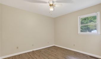 2387 Woodridge Dr, Asheboro, NC 27205