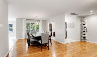 106 Hillside Ave, Absecon, NJ 08201