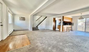 432 Edgewater Dr, Algonac, MI 48001
