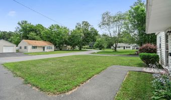 8 Mayhall St, Albany, NY 12205