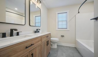833 MONROE Ter, Dover, DE 19904