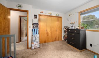 611 E 3Rd St St, Bridgewater, SD 57319