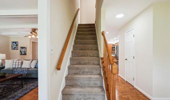 7300 NEEDWOOD Rd, Rockville, MD 20855