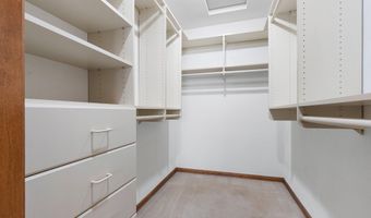 69 PENBROOK Cir, Appleton, WI 54913