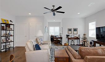 1001 Fairview Dr, Auburn, AL 36830