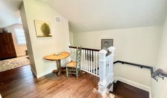 24 Anthony St, Newport, RI 02840