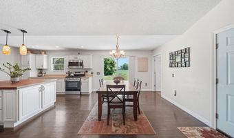 2915 Lee Marie Dr, Adrian, MI 49221