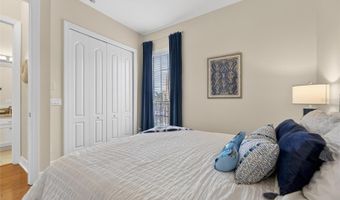 6408 MAYRA SHORES Ln, Apollo Beach, FL 33572