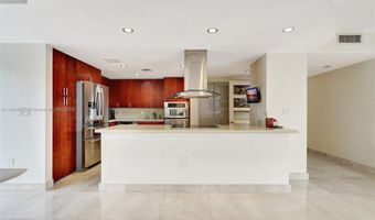 4000 Island Blvd L-2, Aventura, FL 33160