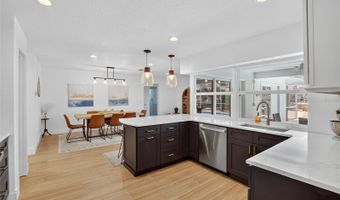 6337 COCOA Ln, Apollo Beach, FL 33572