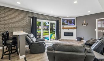 7253 Flamingo Rd, Algonac, MI 48001