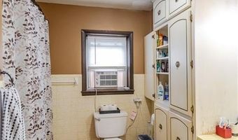 212 N 9th St, Atchison, KS 66002