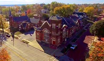 720 Henry St, Alton, IL 62002