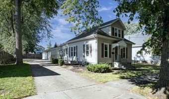 1327 N HARRIMAN St, Appleton, WI 54911