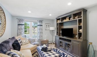 24 Pond Ct 24A, North Providence, RI 02904