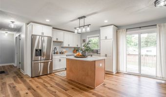 505 5th St SE, Altoona, IA 50009