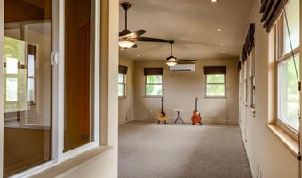 785 W Kuiaha Rd, Haiku, HI 96708