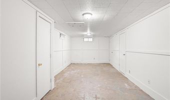 85 Sachem Rd, North Kingstown, RI 02852