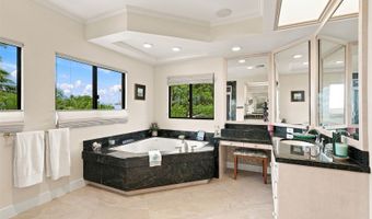 5599 Kalanianaole Hwy, Honolulu, HI 96821