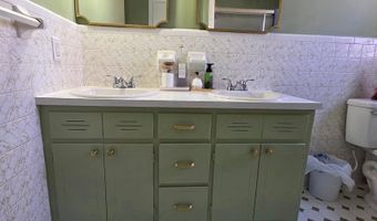 305 Longview Dr, Bassett, VA 24055