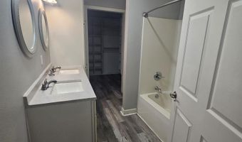 14807 Sweetgum Apt A, Alexander, AR 72002