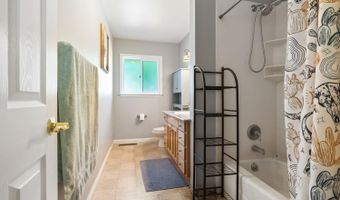 3464 Wallace Rd, Santa Rosa, CA 95404