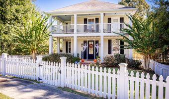 13076 Pine Valley Ln, Biloxi, MS 39532