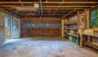 945 Rose Dr, Ann Arbor, MI 48103