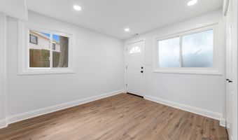 522 N Castle Rd, Addison, IL 60101