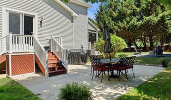 41 Sears Ave, Atlantic Highlands, NJ 07716