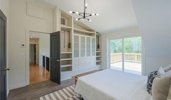 26 Old Stone Church Rd, Little Compton, RI 02837