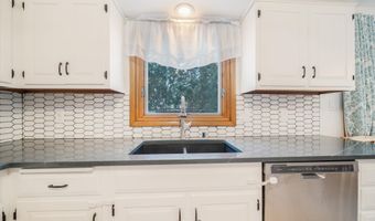 1820 W GLENDALE Ave, Appleton, WI 54914