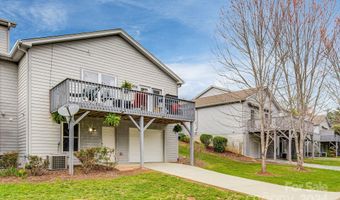 18 Holiday Dr, Arden, NC 28704