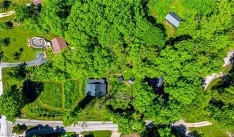 4233 N Forest Ridge Dr, Ashtabula, OH 44004