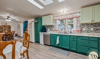 12 Avis St, Absarokee, MT 59001