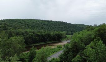 680 W River Rd, Brattleboro, VT 05301