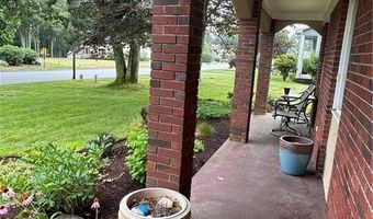 25 Beechnut Dr, Johnston, RI 02919