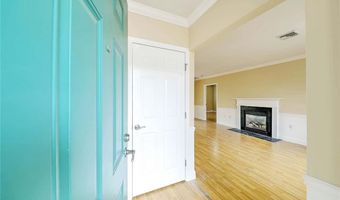 70 Turner St, Warwick, RI 02886