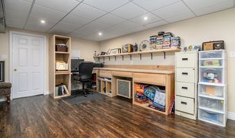19 Audubon Ln, Coventry, RI 02831