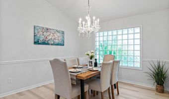 1193 LINKSIDE Ct E, Atlantic Beach, FL 32233