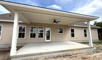 2702 Thomas St, Adel, GA 31620