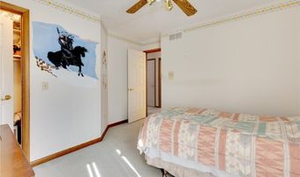 200 Greentree Cir, Aurora, OH 44202