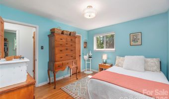90 Bell Rd, Asheville, NC 28805