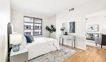 820 N POLLARD St 801, Arlington, VA 22203